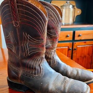 ARIAT Classic Brown Cowboy Boots